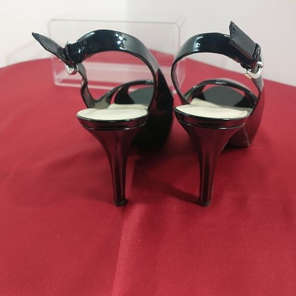 Franco Sarto Women's 7M Black Leather Ankle Strap Peep Toe Pumps Sandals. - Picture 6 of 10